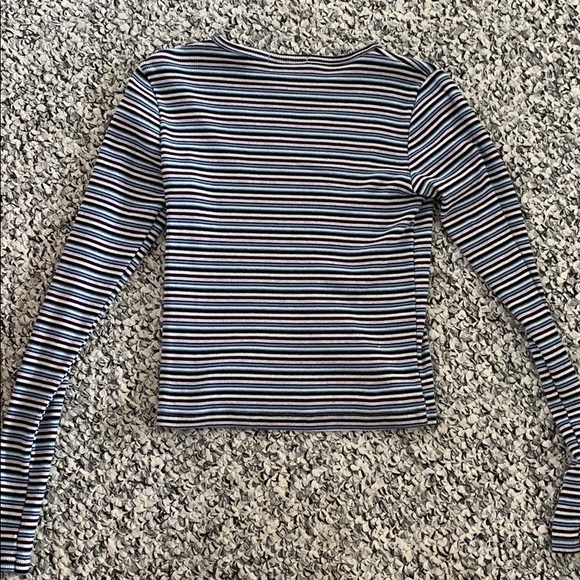 Brandy Melville Long Sleeve Striped T-shirt - Picture 3 of 4